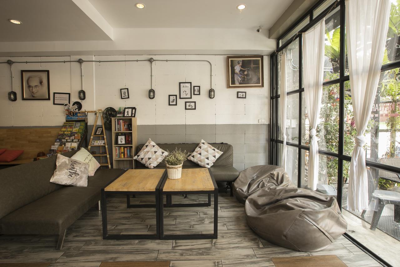 The Pause Hostel Chiang Mai Bagian luar foto