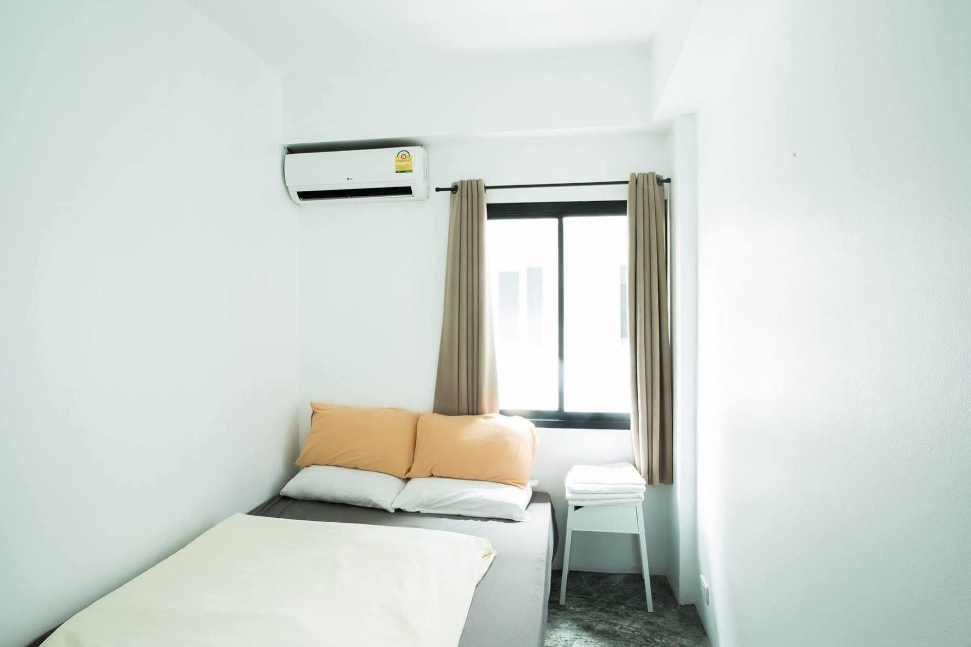 The Pause Hostel Chiang Mai Bagian luar foto