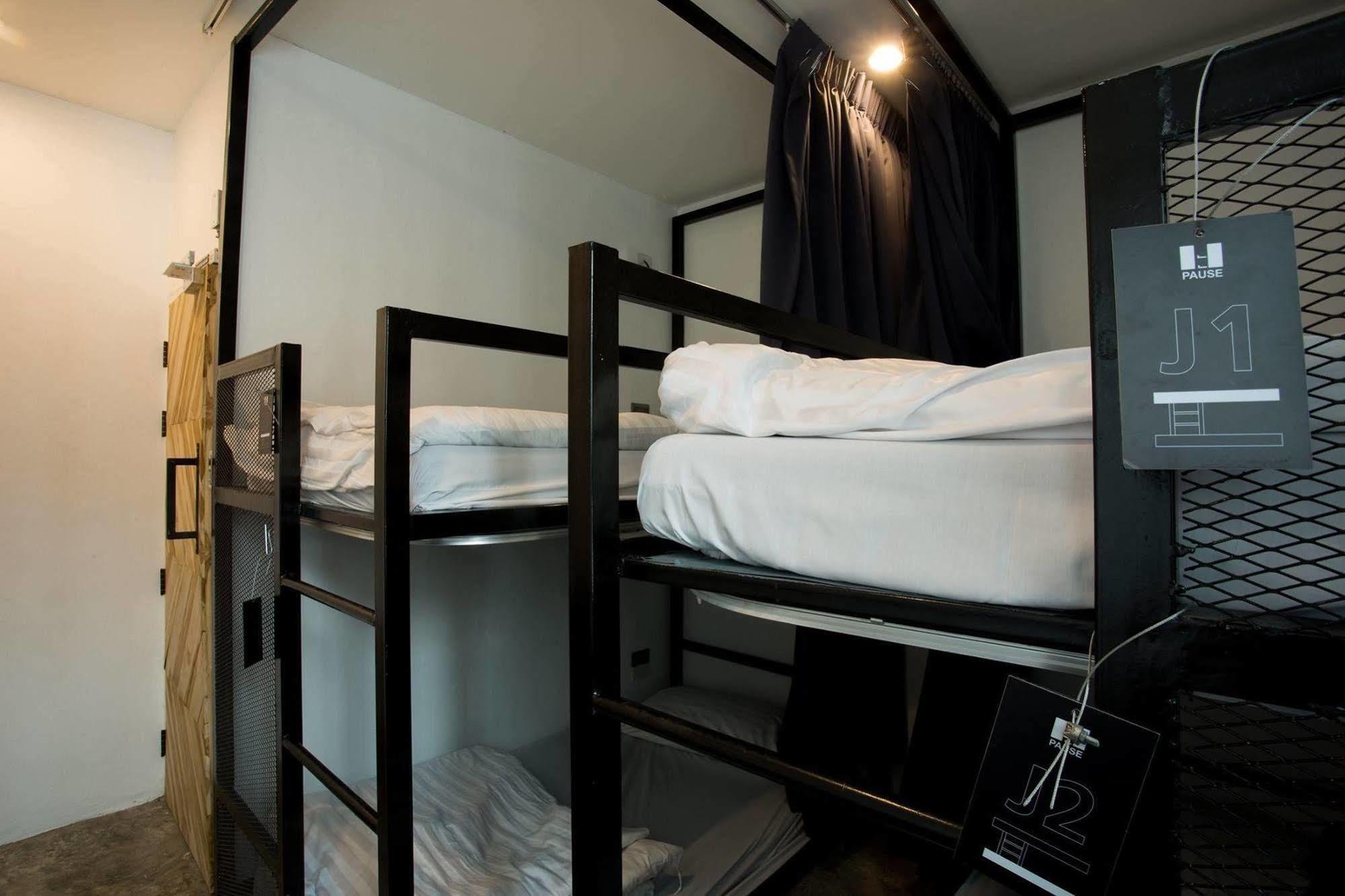 The Pause Hostel Chiang Mai Bagian luar foto